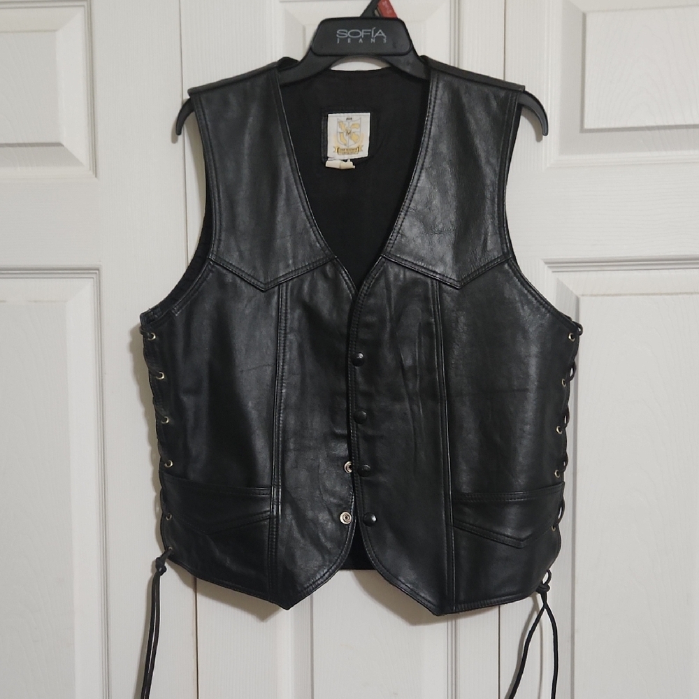 Stylish Black Leather Vest for Men